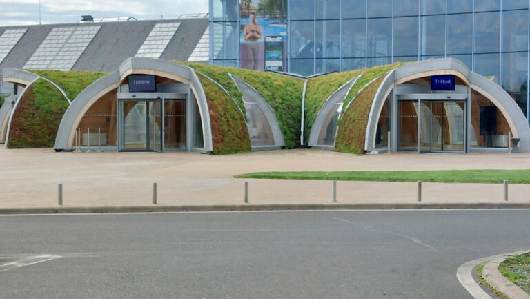 Work with great aesthetic impact, green roof installed on curved sloping surfaces, made in 2021 at Therme Bucharest